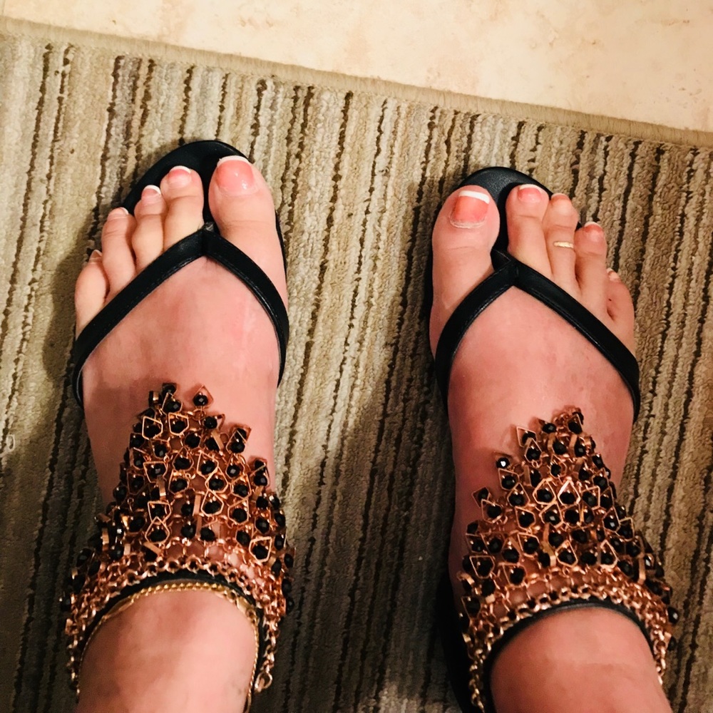 Women Sandals now I drop the original price check!
